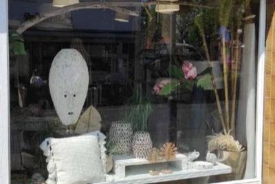 UV-Schutzfolie - 99% UV-Schutz gegen Verbleichen und Zerstörung durch UV-Licht.