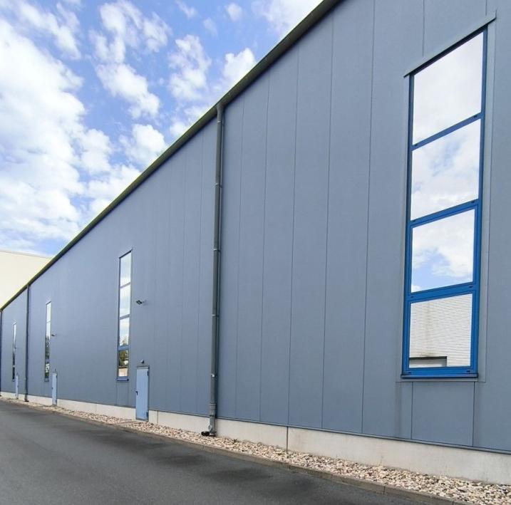 Sonnenschutzfolie - Spiegelfolie - effektiver Sonnen- und Sichtschutz auch für Lagerhallen in Mainz, Wiesbaden ,Darmstadt und Umgebung 1